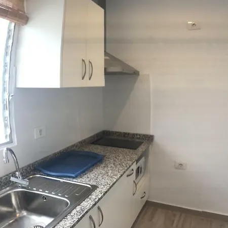Marvelous Two-bedroom Two Terraces Swimming Pool شقة *